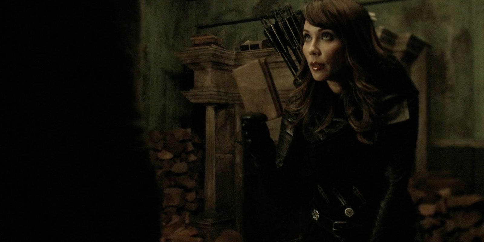 Arrow's Lexa Doig Explains What Makes Talia al Ghul A True Badass(03)