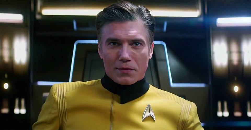 Star Trek Anson Mount Reveals If He D Reprise Role As Captain Pike