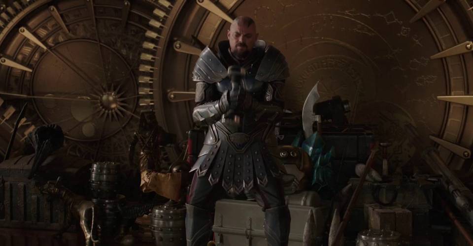 Thor Ragnarok Star Karl Urban Wants Into This Other Superhero Franchise