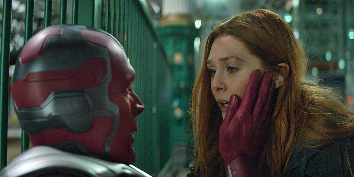 Elizabeth Olsen Warns Avengers 4 Is Only Going To Get