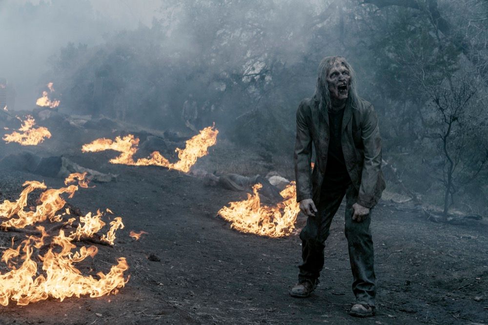 Fear the Walking Dead Season 5 Photos Confirm TWD Crossover