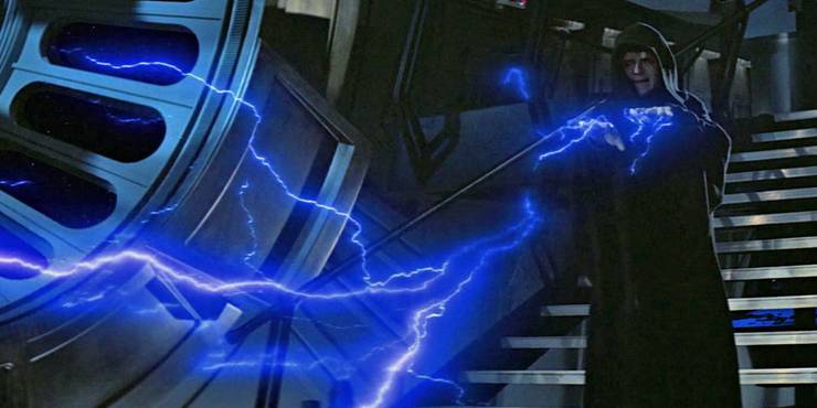 Luke Skywalker vs Valkorion - Page 2 Star-Wars-Emperor-Force-Lightning