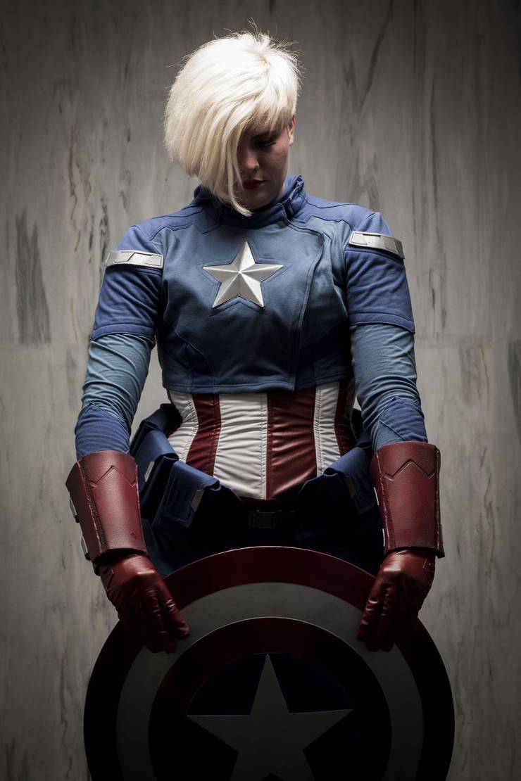 female captain america cosplay 8