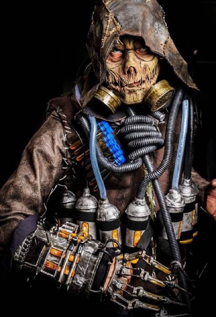 10 Amazing Scarecrow Cosplays Every DC Fan Must To See 8 Darkspawnx Cosplay