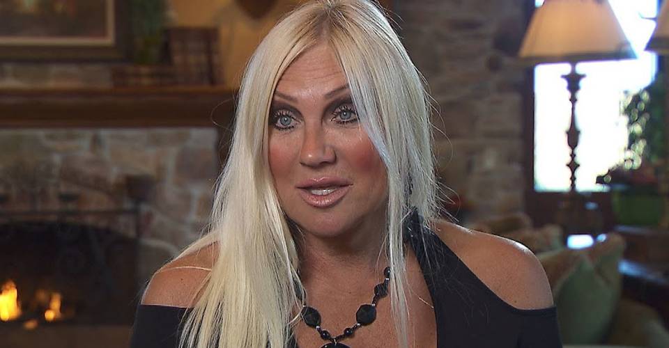 præmedicinering Skriv email aborre AEW Bans Hulk Hogan's Ex-Wife From All Shows Over Racist Tweet