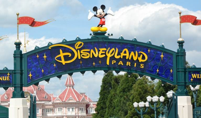 Disneyland Paris Pushes Back February Reopening To April Cbr Disneyland Paris Pushes Back February Reopening To April Cbr